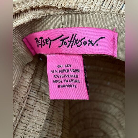 BETSEY JOHNSON STRAW SUN HAT OS - Picture 6 of 7